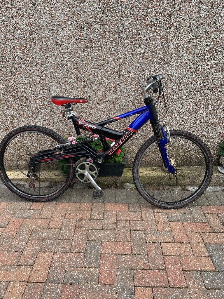 mongoose xr250 mountain bike